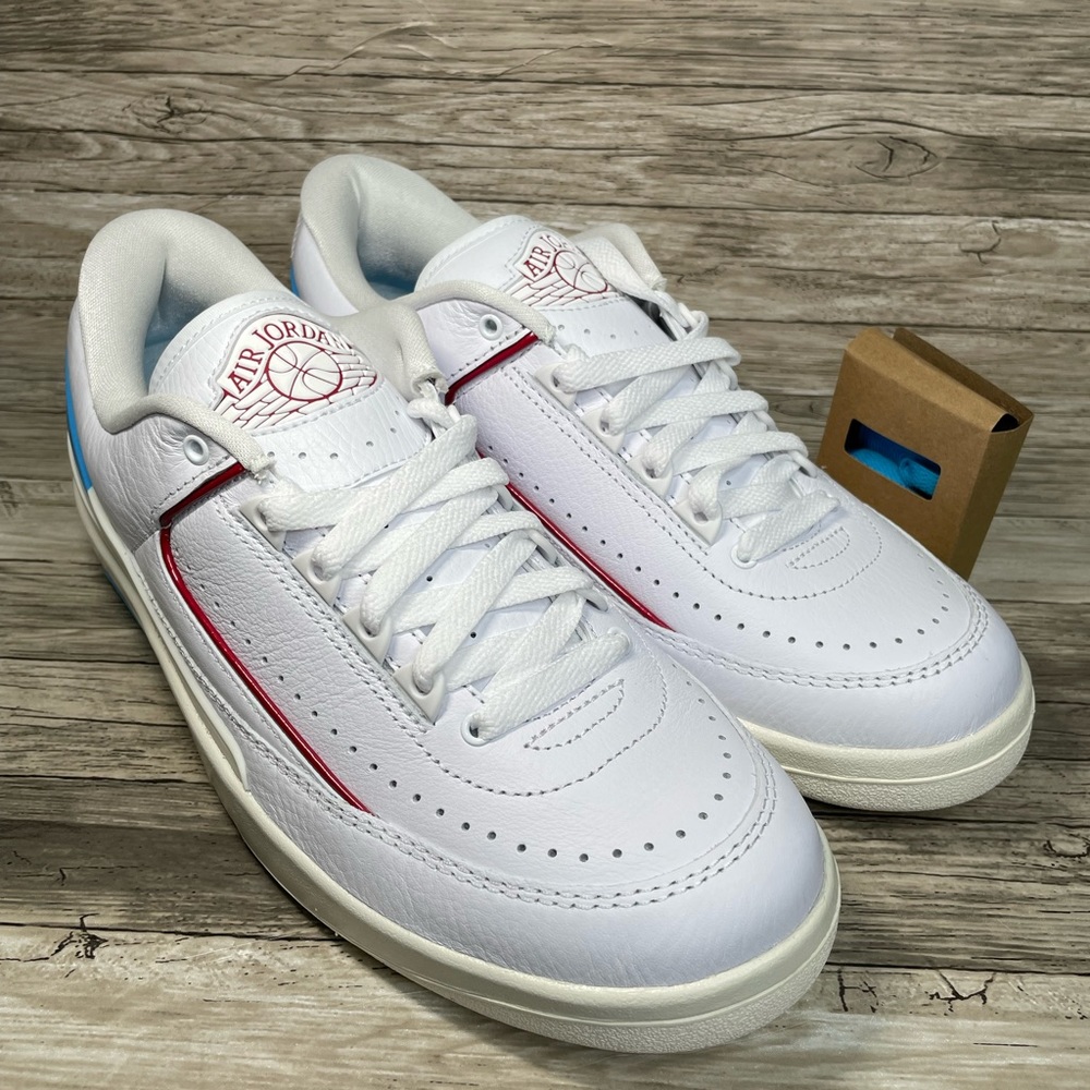 NEW Air Jordan 2 Retro Low UNC To Chicago Women's Size 9 DX4401-164 - Picture 6 of 7